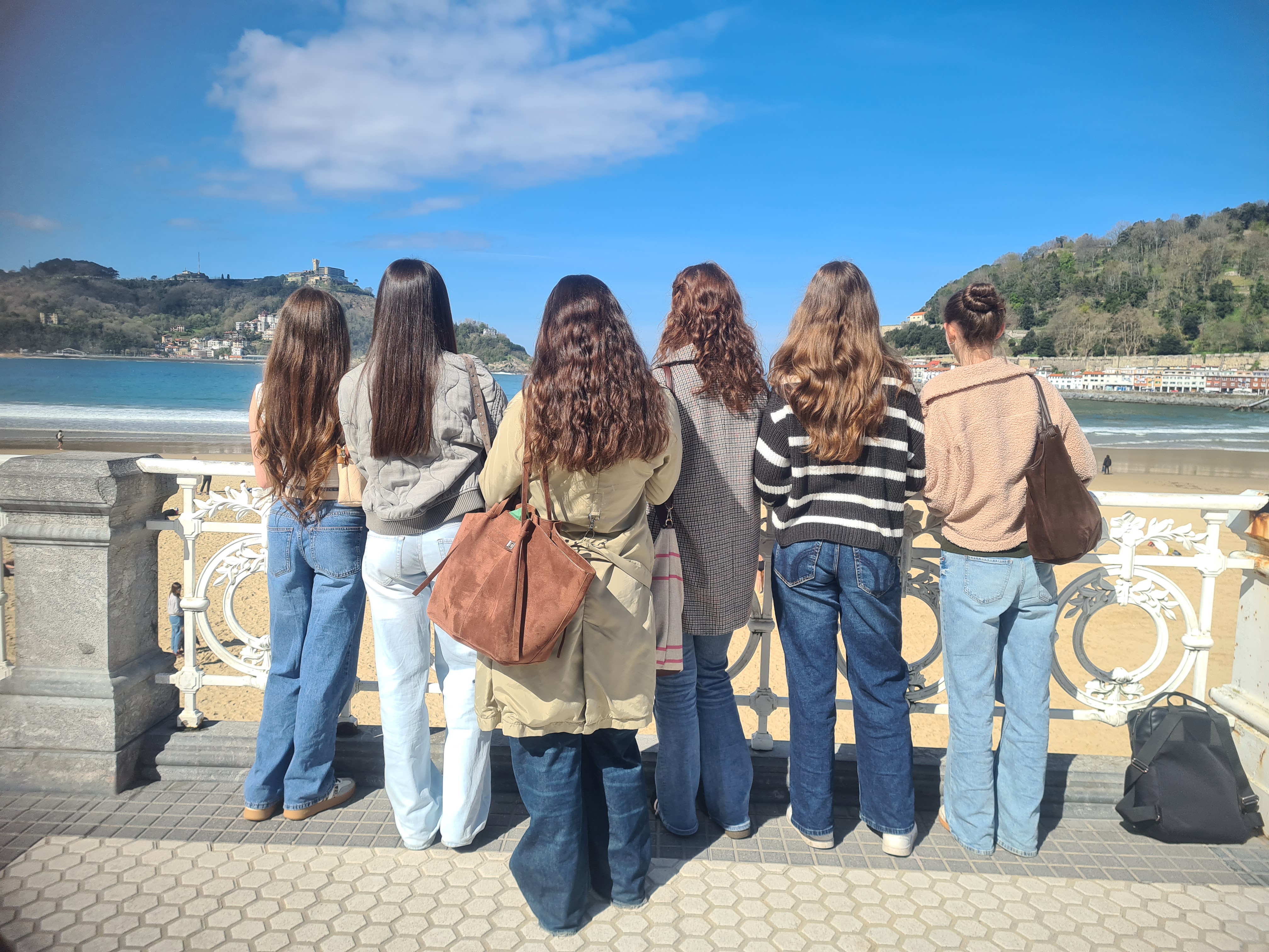 Schülerinnen und Schüler in San Sebastián